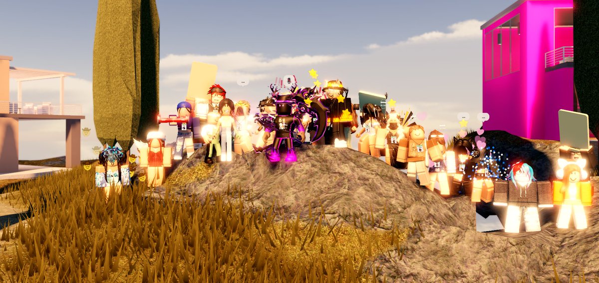 BlendROBLOX's tweet photo. Thank you to everyone who came to our New Year's Awards Ceremony! We had such a fun time! Congratulations to the winners as well. 🎉 https://t.co/lpFOGxDC75