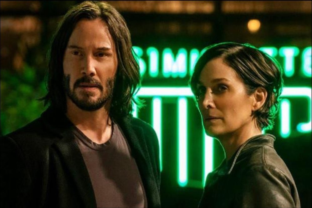 Danii_Ferr0's tweet image. #MatrixRessurections
honestamente hablando, a mí no me ha decepcionado en absoluto, me ha soprendido. Se centra en la relación entre Neo y Trinity y cómo ha cambiado todo tras Matrix Revolutions.