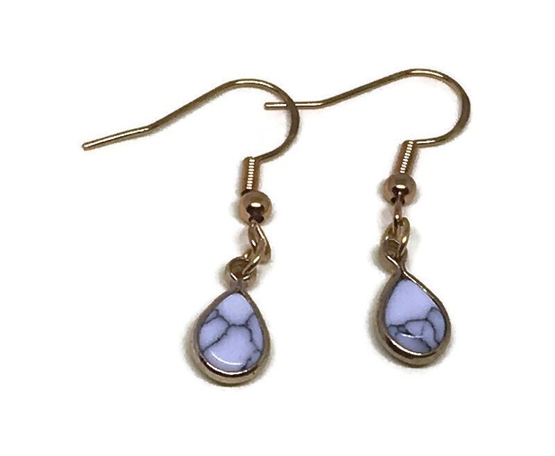Krikets_Korner's tweet photo. Excited to share the latest addition to my #etsy shop: Wire Wrapped White Howlite Teardrop Dangle Earrings https://t.co/Kb39UYaHPj #earlobe #white #teardrop #howlite #minimalist #chakraenergy #perfectionfocus #focus @kriketsprettykorner, @Krikets_Korner https://t.co/ucM6RrkXJ2