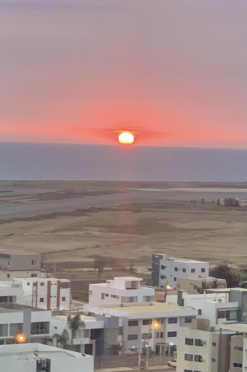 babadmerchan's tweet photo. Augurio de un gran año https://t.co/QmxXmQsrFC