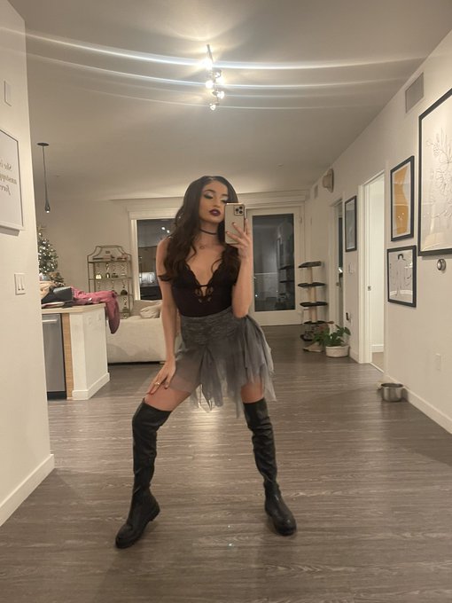 1 pic. New year , new play . Buttttt this year we&rsquo;re growing and healing . So many things to come🥰✨😈