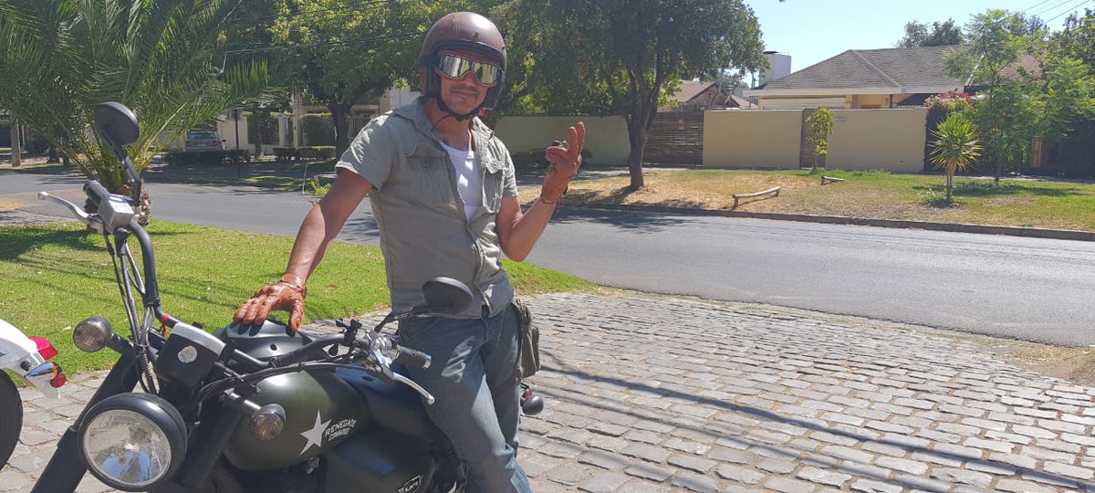 juanopazo's tweet photo. Primer paseo del año con mi olivia
#RenegadeCommando #GraciasUniverso #motoquero #Motos #GraciasDios https://t.co/moNSlFPjKL