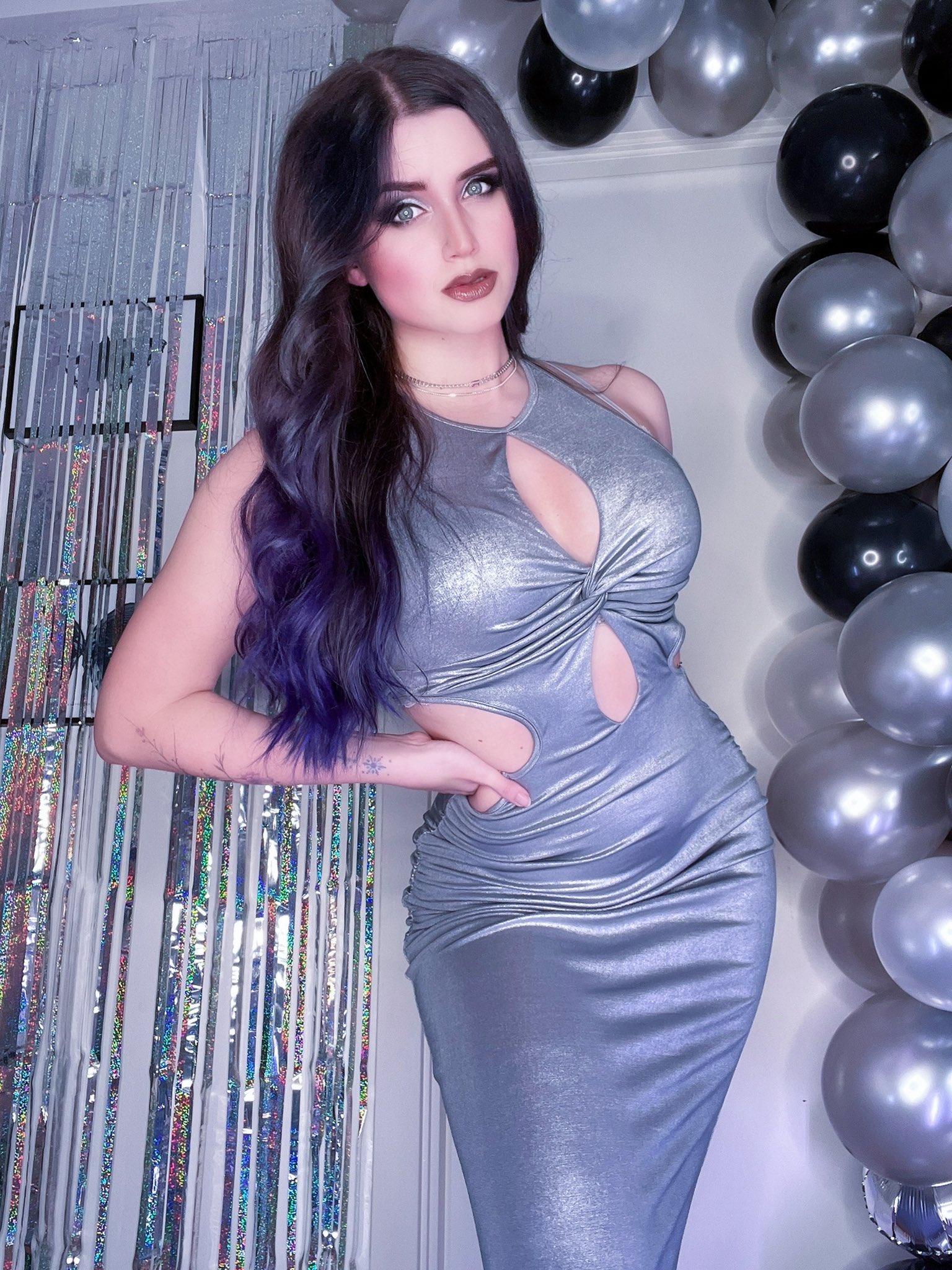 1 pic. Happy New Year 💎🤍 https://t.co/7JnhsVvNel