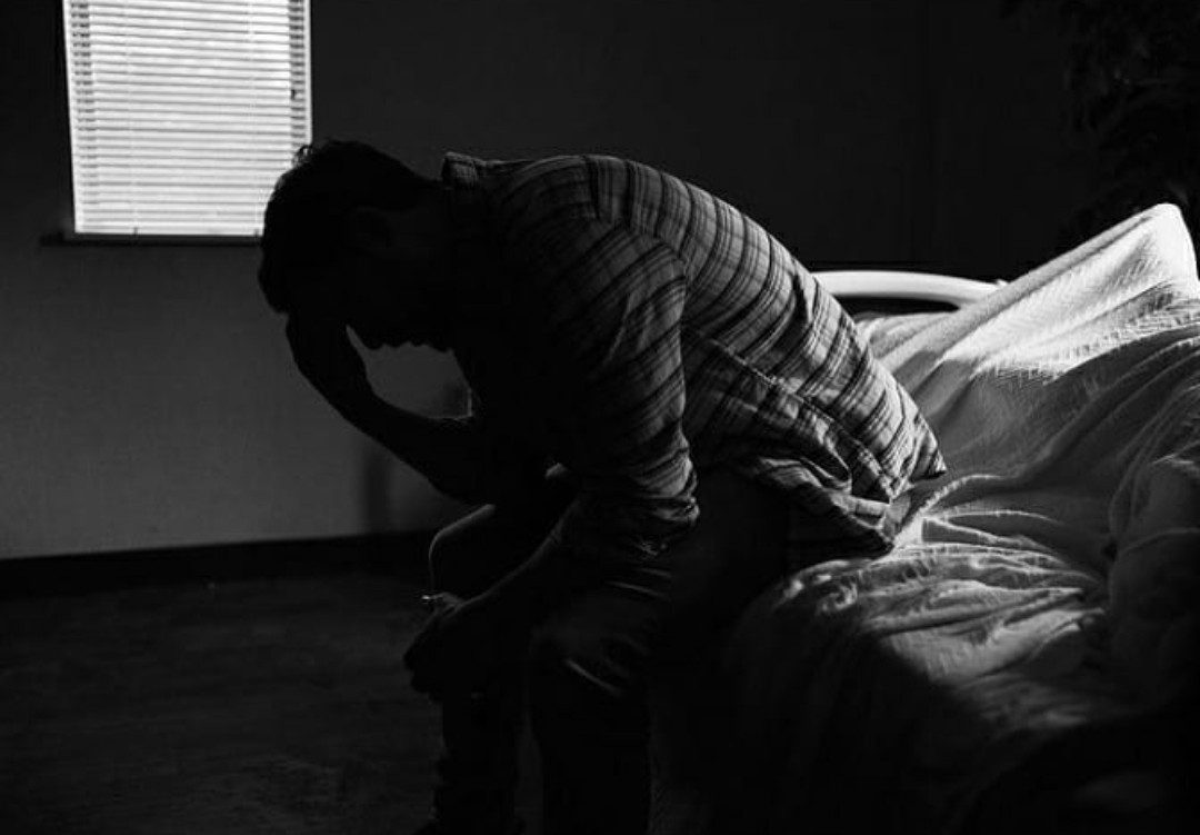 New BTS stills of Kit Harington on the set of 'Baby Ruby' Kit Harington