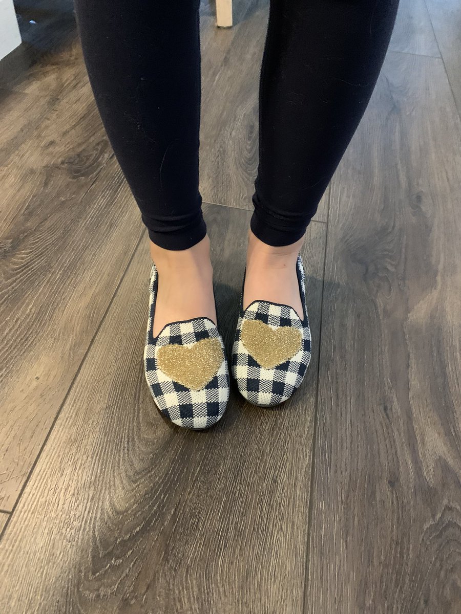 HayleyKushar's tweet photo. Loving my daughter’s new @rothys…my only question-can I get them in my size?😍 #rothys #rothysinthewild #myminime #rothys2022 https://t.co/UbSlazsQet