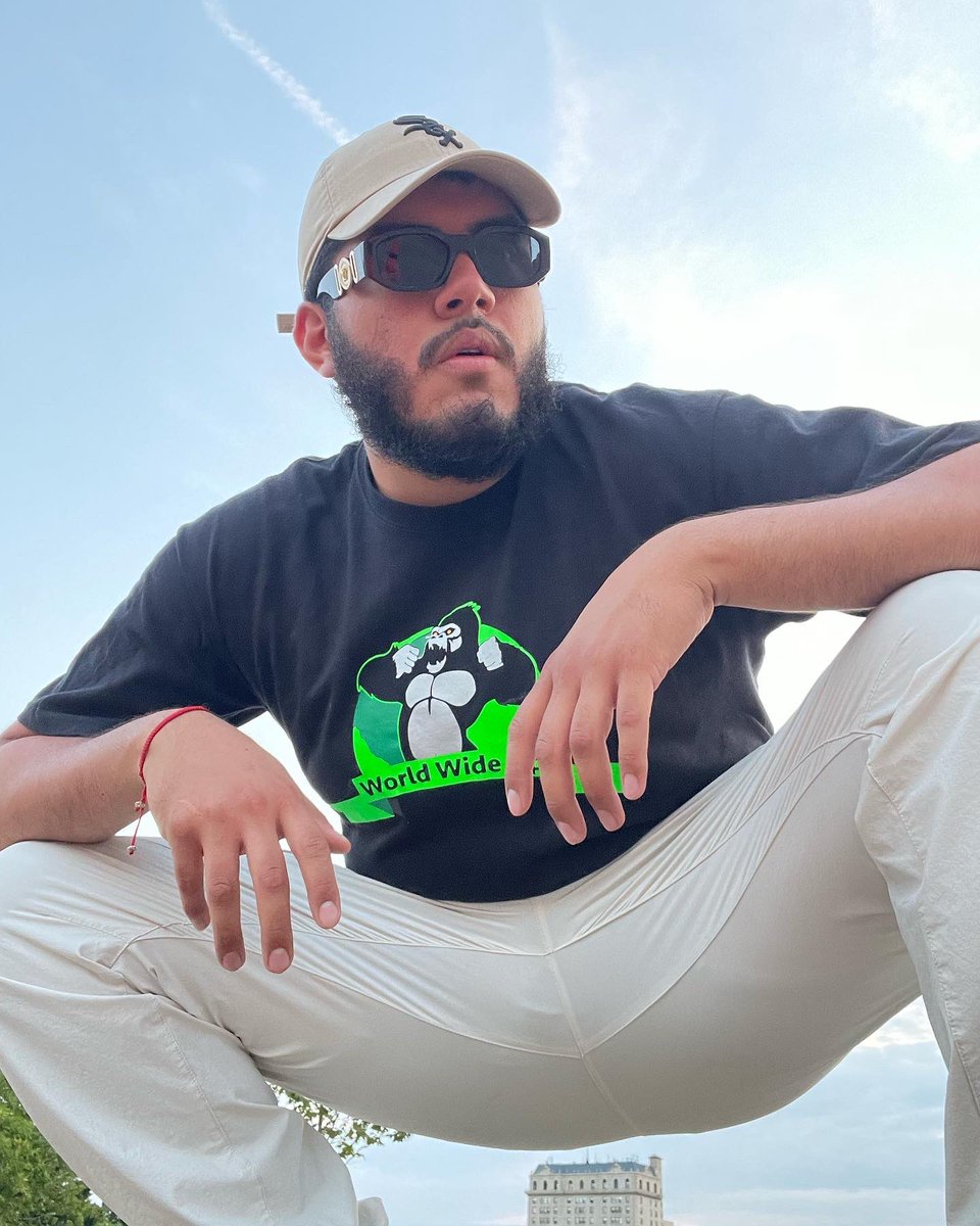 worldwideape's tweet photo. We’re BACK https://t.co/f7oSBw53k0