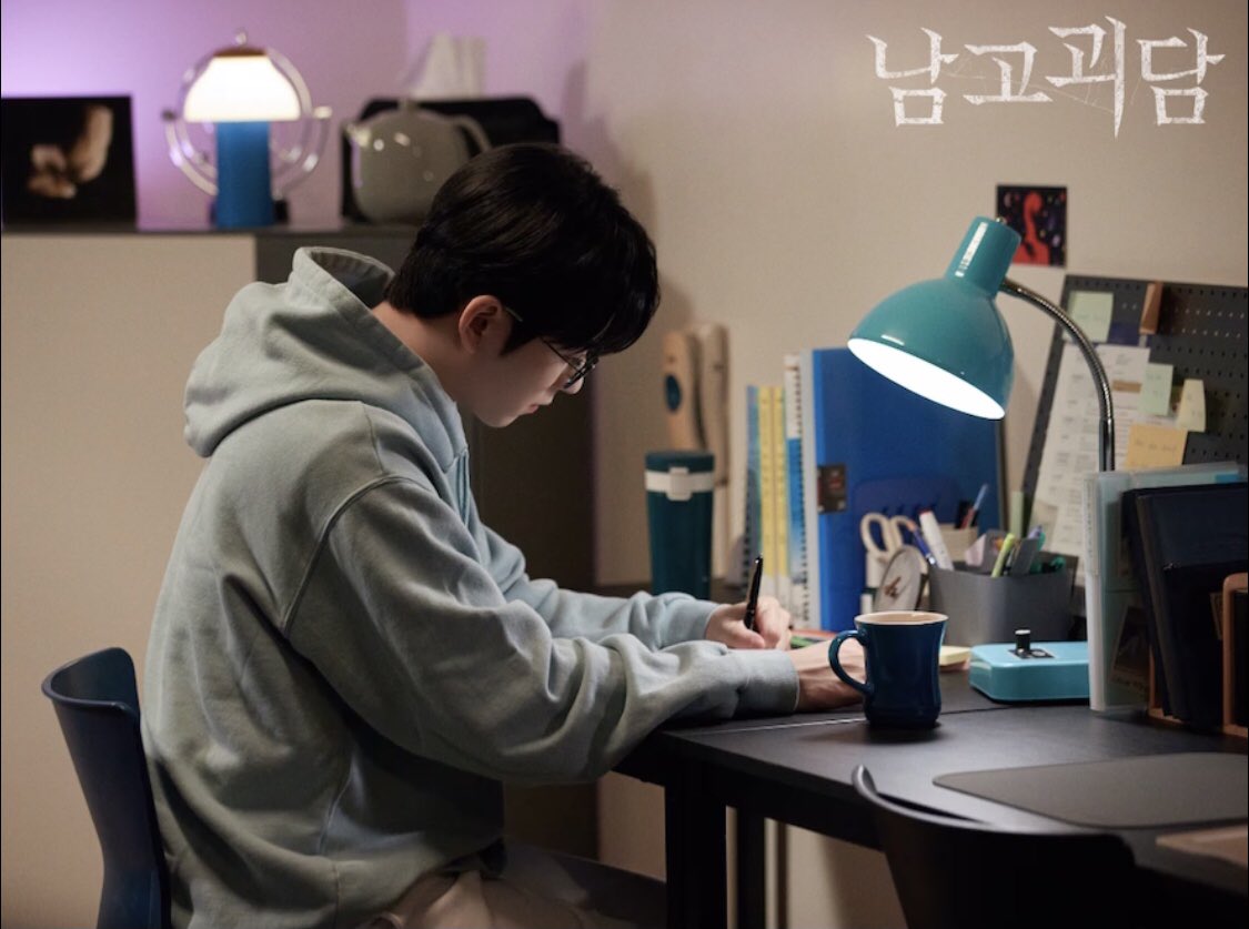 hoontttop21's tweet photo. [Mysterious Class] Ep. 8 Behind Photo 📸
.
.
.
#TREASURE #트레저 💎
#남고괴담 #MysteriousClass 🎬
#JAEHYUK #재혁 🐶 https://t.co/LqutrZql1d