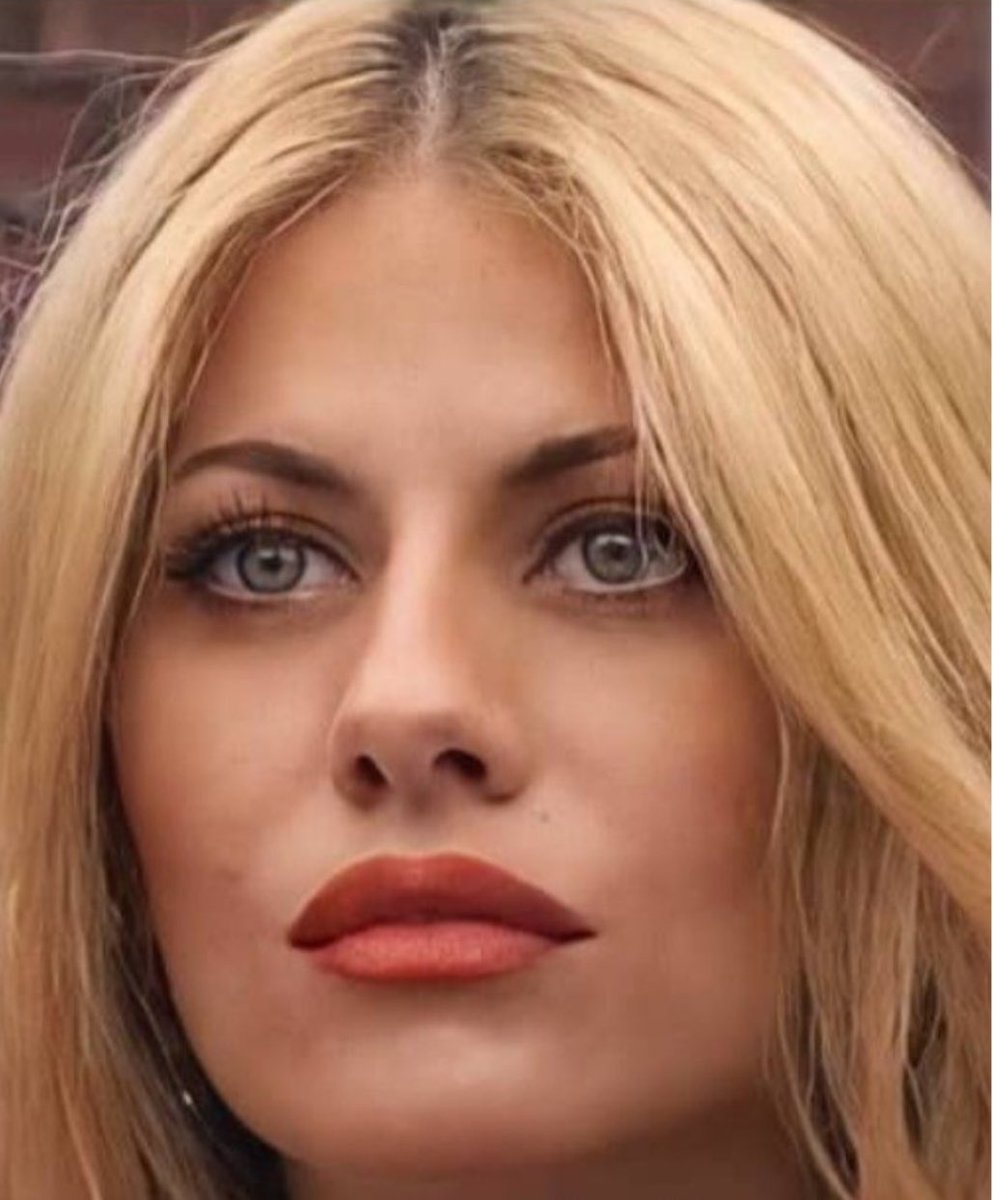 Pearl__White90's tweet photo. @Anamariapsychar Εσυ ξέρεις ποια εισαι κ εμείς ξέρουμε πολύ καλά ότι ΕΙΣΑΙ Η ΝΙΚΗΤΡΙΑ!!!!!!❤️❤️❤️❤️❤️🏆🥇
#j2us
#AnnaMariaWinnerAgain https://t.co/ugQCHW3Ura