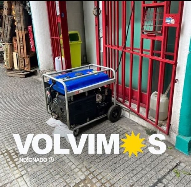jrochaga's tweet photo. 1 de enero y ya tenemos #ElMemeDelAño https://t.co/ivreVBcaBg