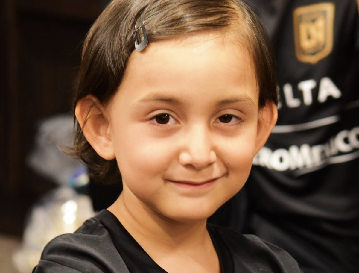 Dear AEF heroes, athletes, and supporters: 

#ThankYou for another fantastic year of providing #HopeThroughSport to cancer-fighting kids!❤️

Click here to read our 2021 Impact Report: mailchi.mp/austeneverettf…

#Unite2Fight