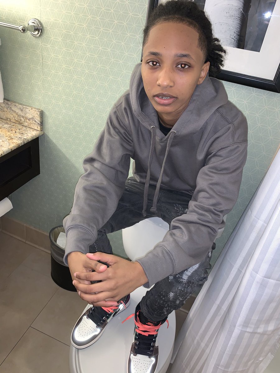 DaRealSlimeTay's tweet image. 2022 #LLDAMEN #RamboSis