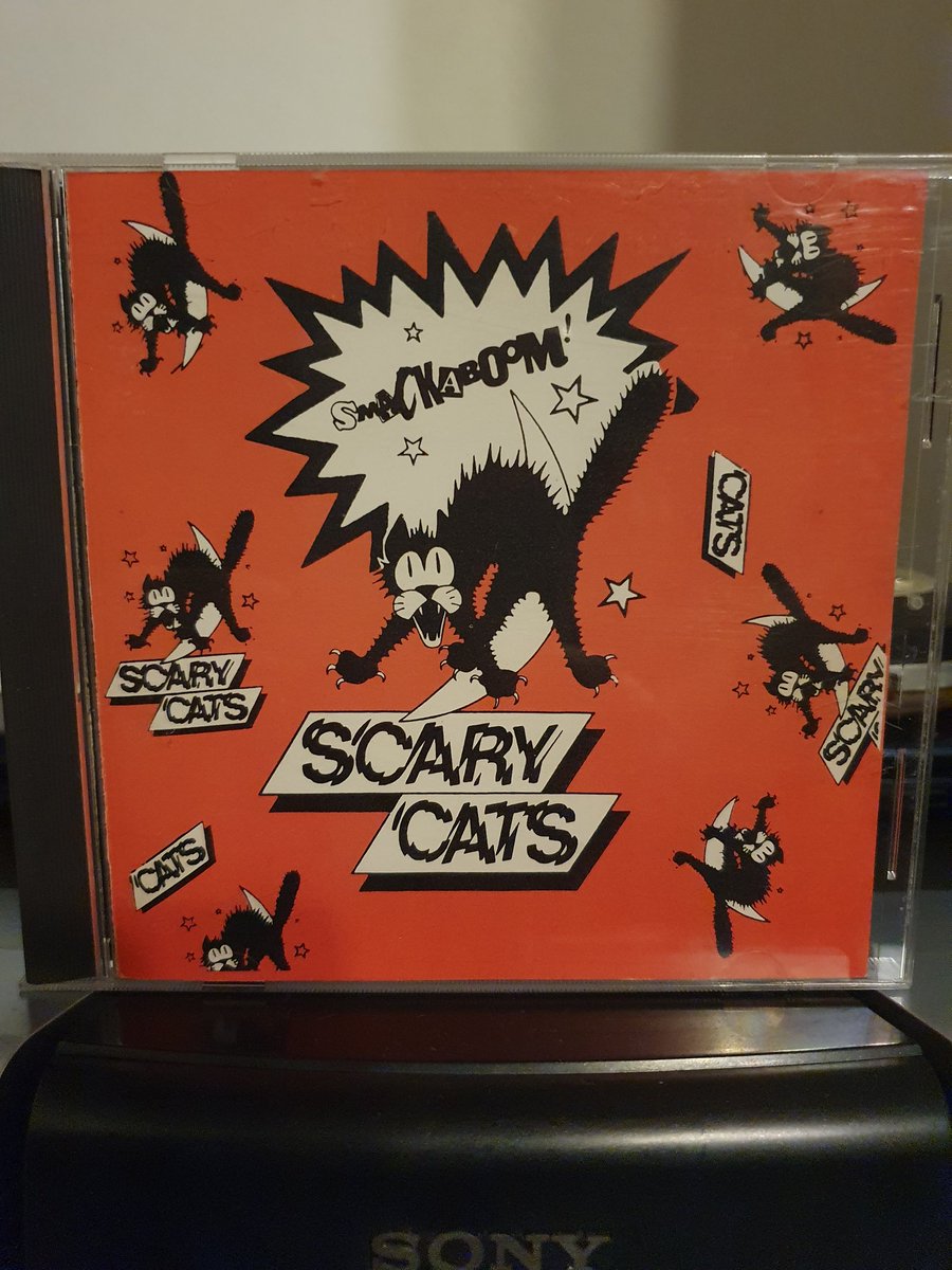 COMPACT DISC SESSIONS
Artist: SCARYCATS [AUS]
Title: Smackaboom!
Genre: Punk Rock, Alternative Rock
Release: Round Music Group, USA 1990
#PunkRock #AlternativeRock #Rock #CompactDiscCollector #CompactDiscCollection