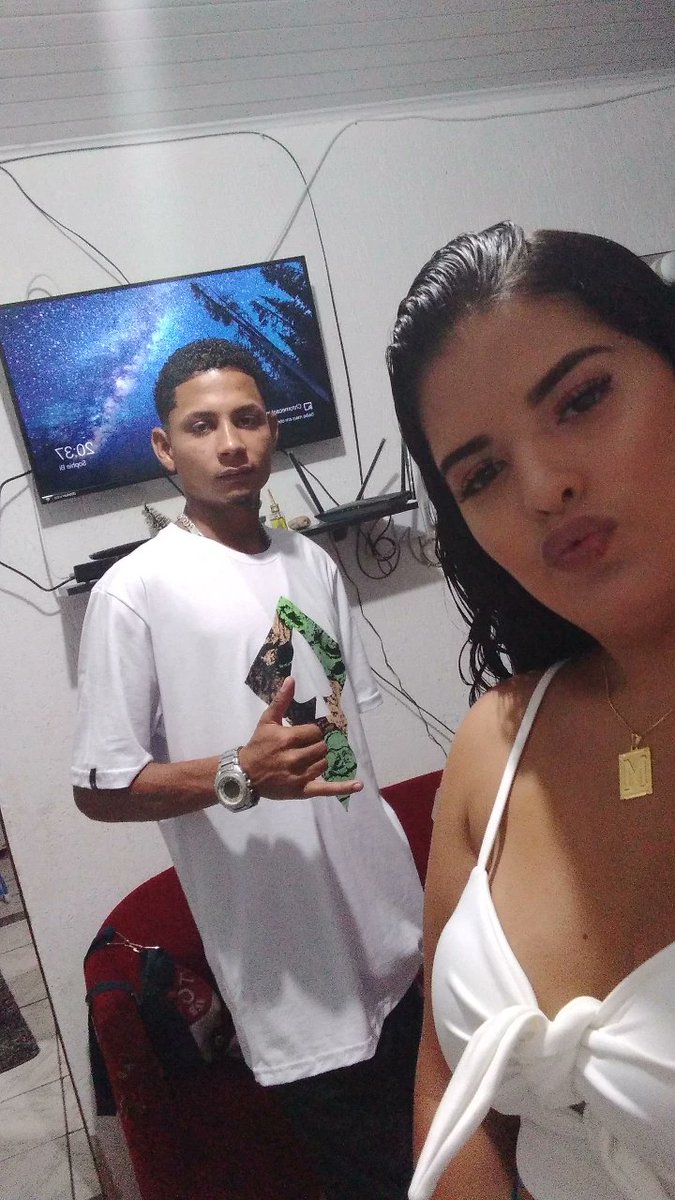 Duda12170223's tweet photo. Mais um ano ao seu lado Gratidão ! Feliz ano novo 🥰🥺💏 https://t.co/gJh1jD4HMi