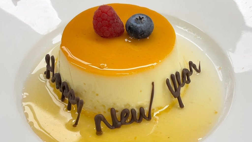 GauchoBBQ's tweet image. Pudim the Happy into the New Year! #pudimdeleite #2022Goals brazilianbbq.ca