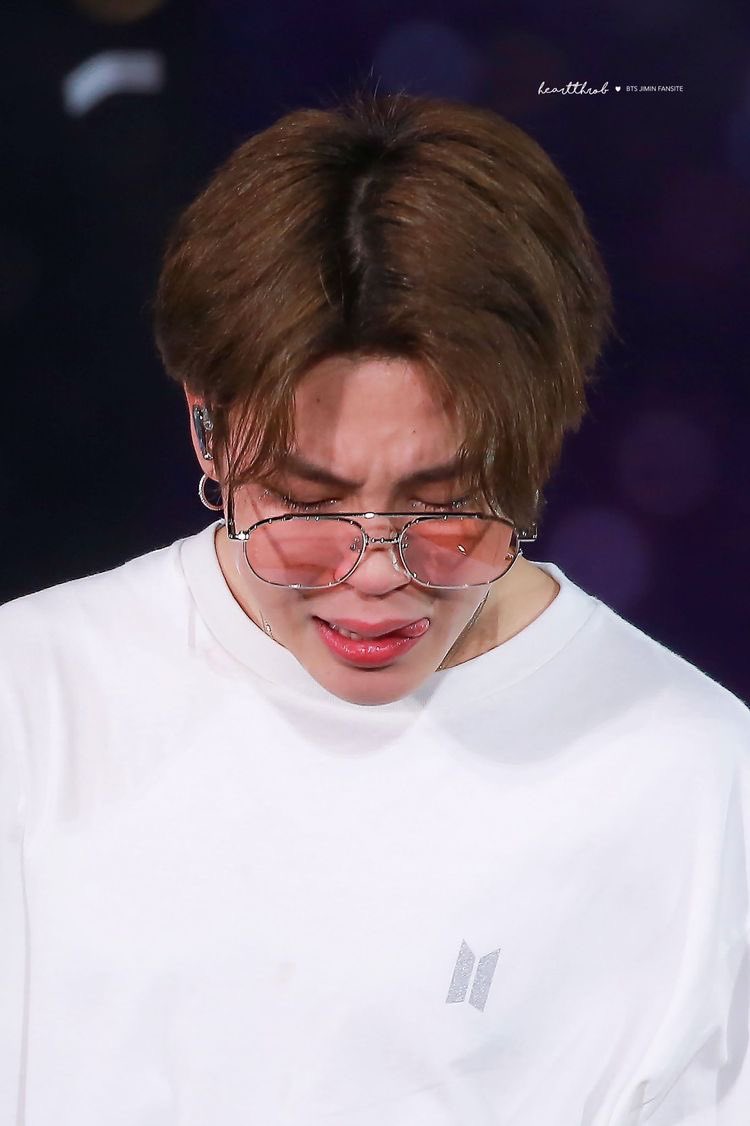이세상에 좋은건 모두 주고 싶어 
나에게 커다란 행복을 준 너에게 
때론 마음 아프고 때론 눈물도 흘렸지 
사랑하기 때문에 사랑하기 때문에