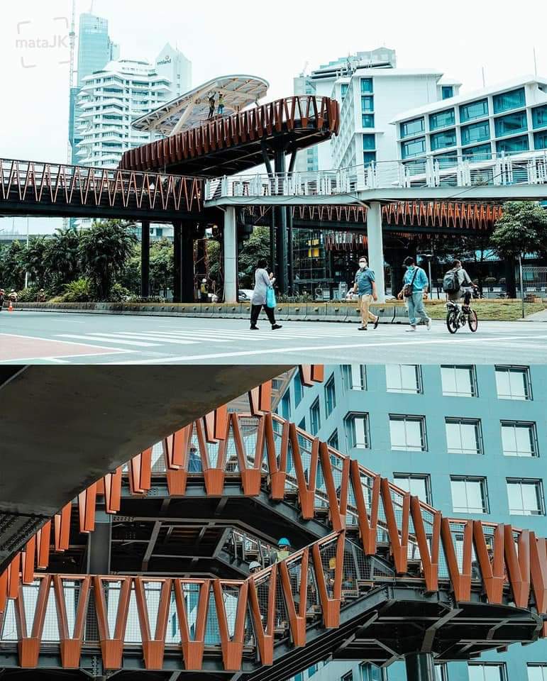 DKIJakarta's tweet photo. Selamat siang dari JPO Karet!

Pejalan kaki di Jakarta makin dimanjakan dengan rampungnya revitalisasi Jembatan Penyeberangan Orang (JPO) di Karet Sudirman.

Mari kita jaga dan pelihara JPO baru ini ya Warga Jakarta!

#wajahbarujakarta #jpokaret #revitalisasijpo
sumber:IG/matajkt https://t.co/PMayGko5vD
