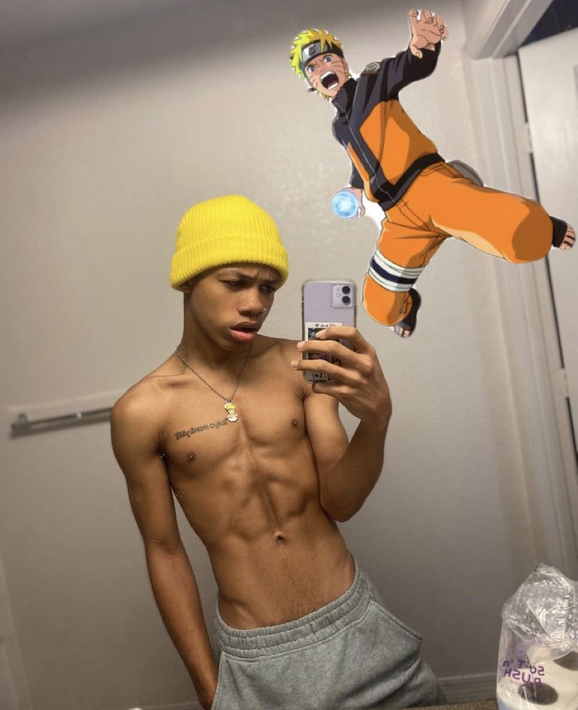 HalfnHalfBaby's tweet photo. 4 of my favorite pics https://t.co/TKuBmIucQv