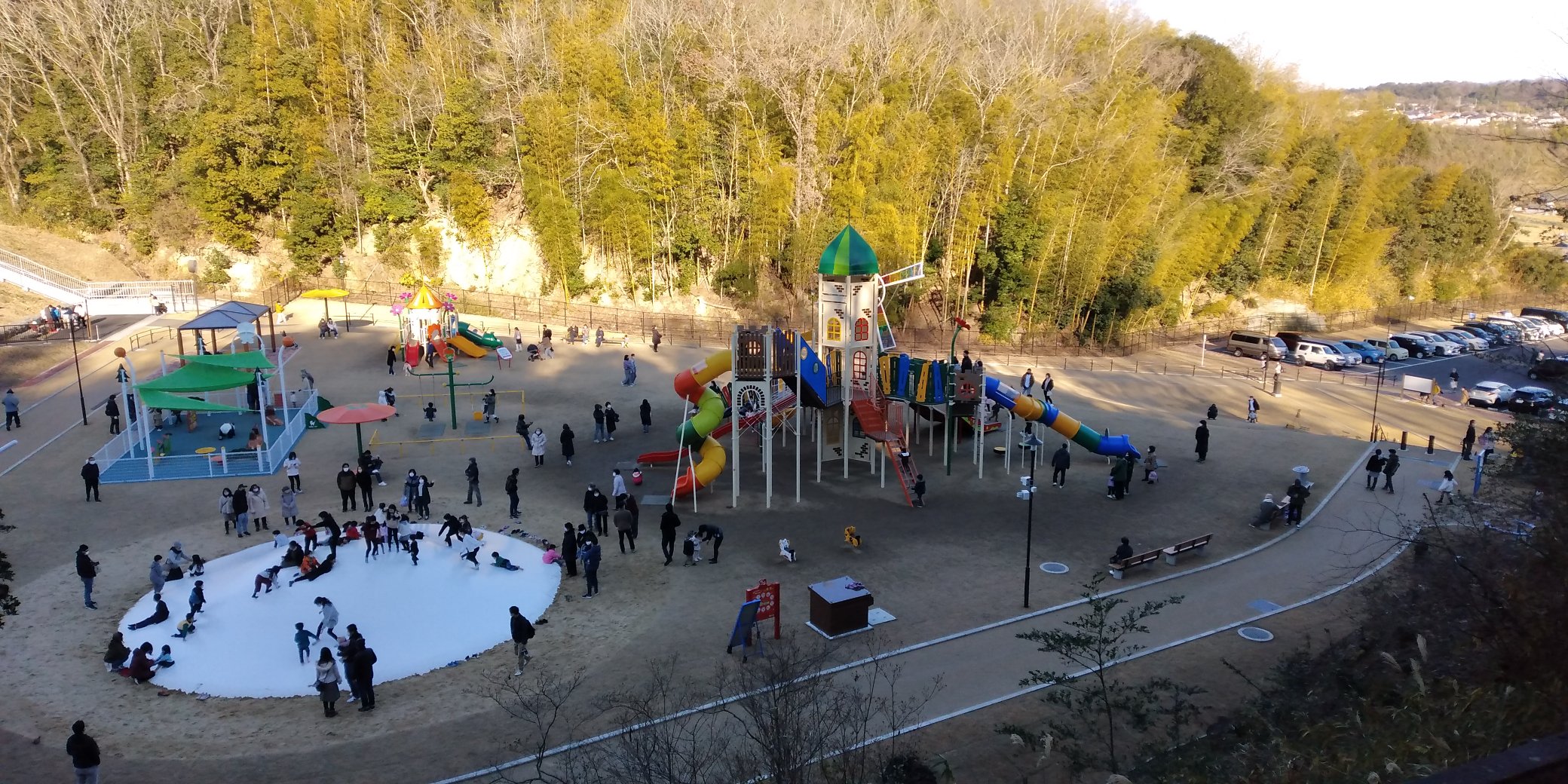 旧まあこのおかん 杉村公園に遊具広場が新しくできたらしく行ってみたら まあまあ混雑してた 杉村公園 公園 遊具 つり橋 南海高野線 御幸辻 橋本市 和歌山県 T Co Tm0aekde1m Twitter