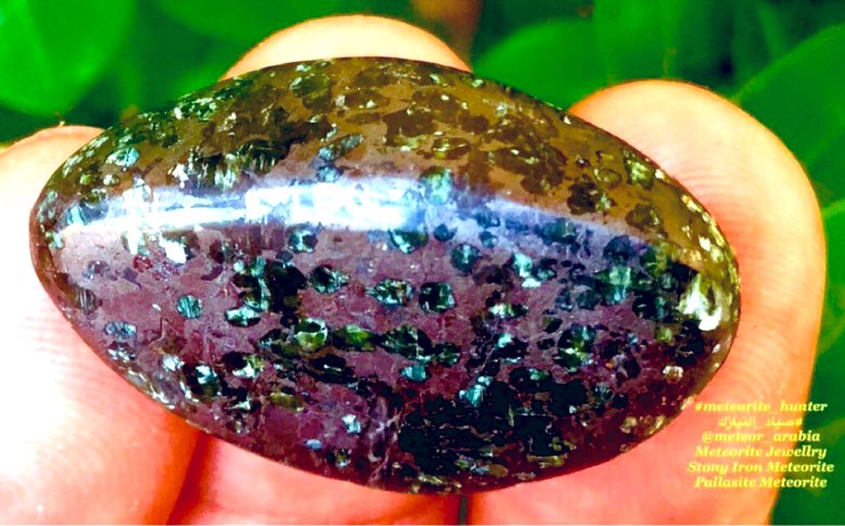 meteor_arabia's tweet photo. #meteorite_hunter
#صياد_النيازك 
@meteor_arabia
Stony Iron Meteorite
Pallasite Meteorite
#Meteorites #jewelry
#gemstones
#spacerocks 
#space https://t.co/aFCqYaP2xx