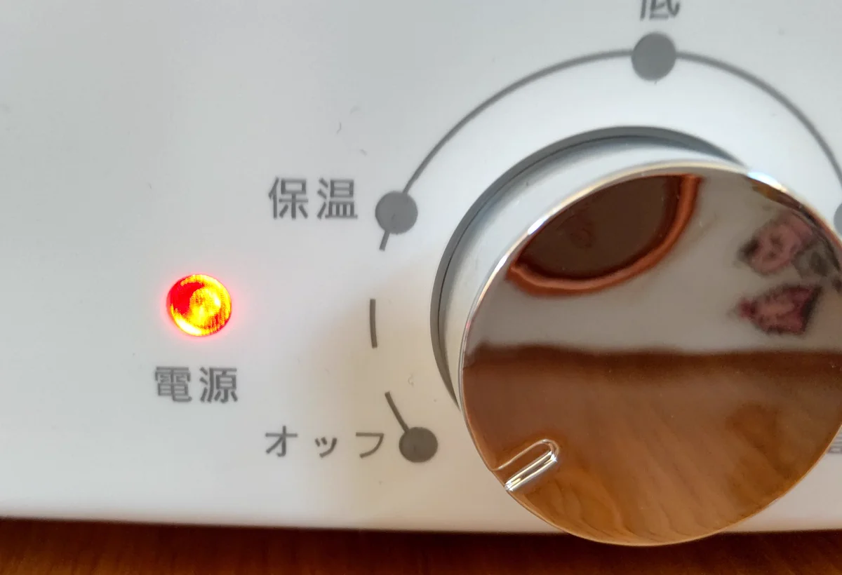 まさかの「オッフ」？！ホットプレートの表示が気になる…