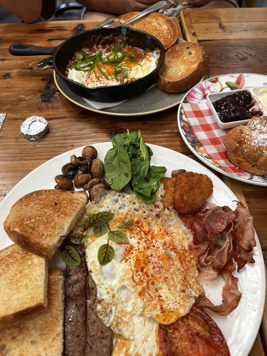 RodderzNow's tweet photo. Had brunch @ flower power Milperra . It never disappoints #fromthearea https://t.co/wC0aL1nh3j