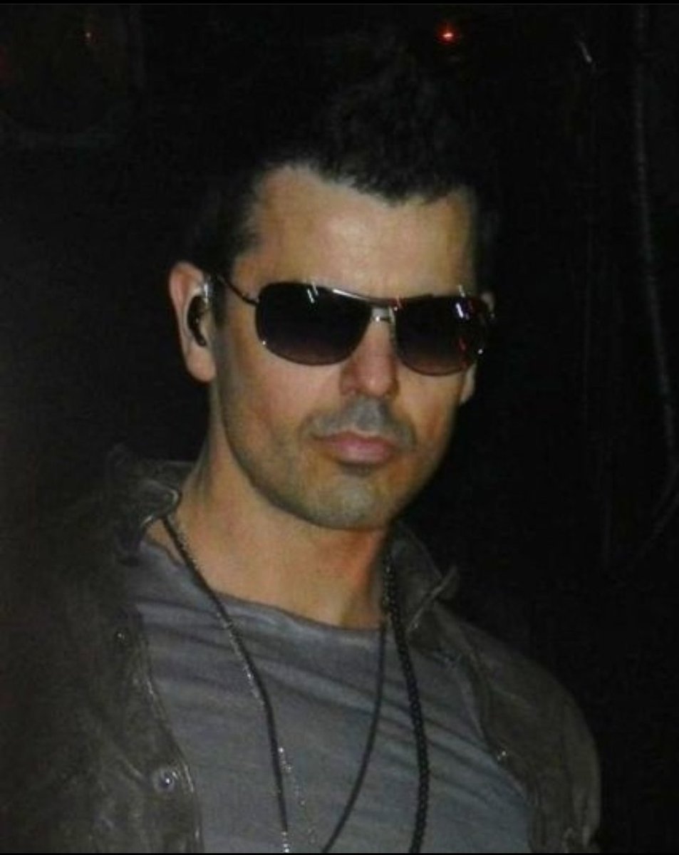 jks_real_ho's tweet photo. Looking at 2022 like 😎

If he looked at ME like that . . . 🤤🥴🥵

1ST POST Y'ALL! 👏🏻🙌🏻

#jordanknight #oopstheregomypanties #hereicome😏 #ovariesexploding #fuckmeeyes #finemotherfucker https://t.co/uUQZcntIFc