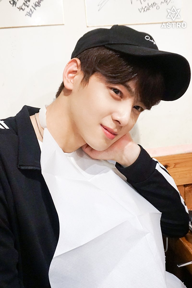 hourlyeunwoo_c's tweet image. #차은우 #CHAEUNWOO