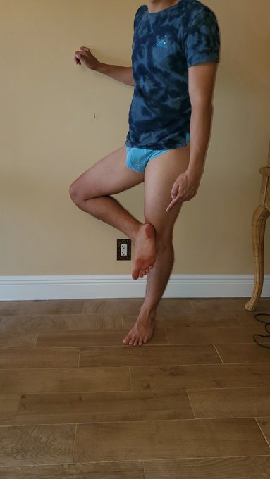 I want to drive you towards your most desperate point of sexual desire 
?
And make you beg for more ?