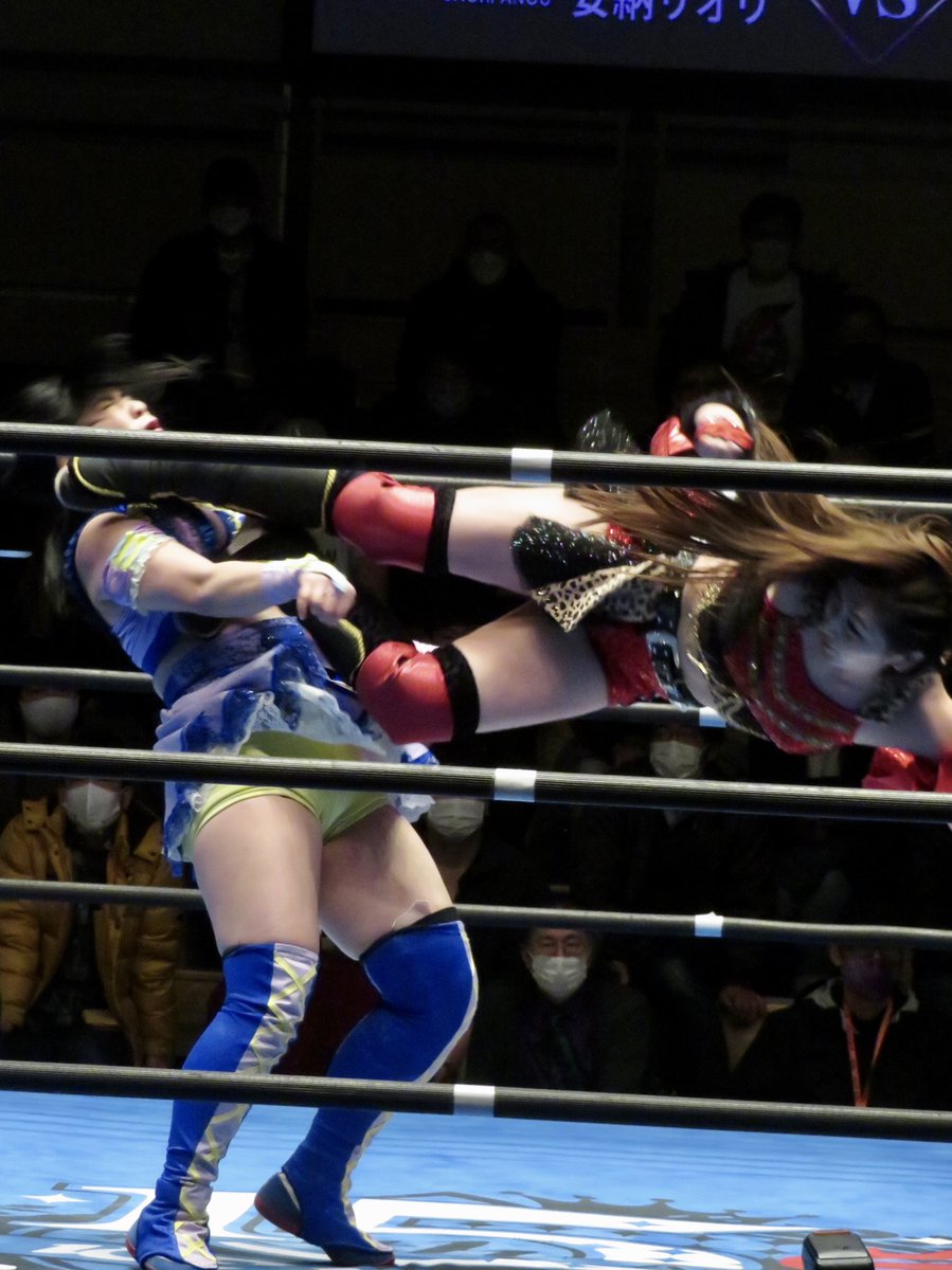tatata_19's tweet photo. 2021.12.31アイスリボン後楽園ホール大会 RIBBONMANIA2021
青野未来選手(2)
まだまだ観ていたかった…
#青野未来
#iceribbon #はっぴぃかめら
#AWGbeginning
#アクトレスガールズ https://t.co/N2Lm4jULNE