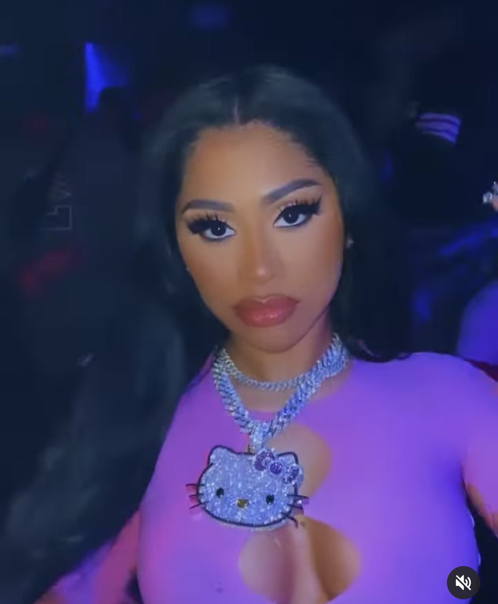 mystical_aries's tweet image. she looks so good😩😩