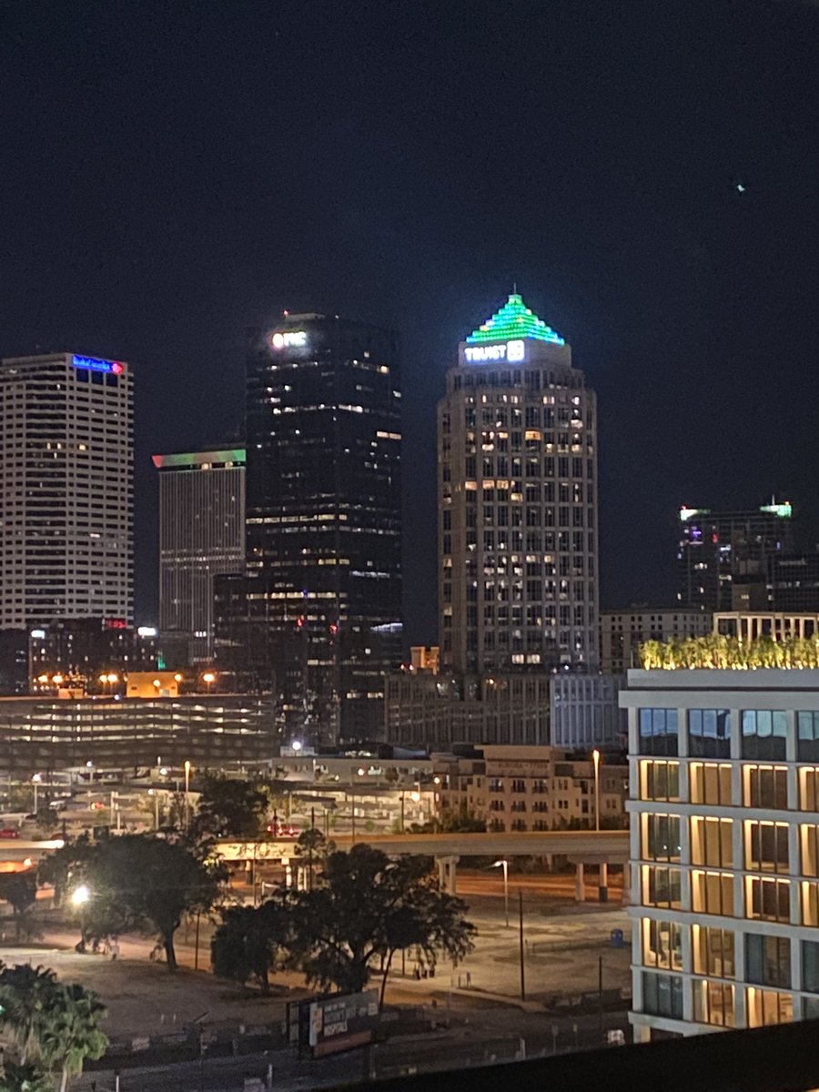 Who runs the lights on top of the <a href="/TruistNews/">Truist Bank</a> Tampa building? Because you need a raise!! It is literally my favorite thing to look at. On Christmas it was a Christmas tree! 

P.S. - if you see this can you turn it pink?