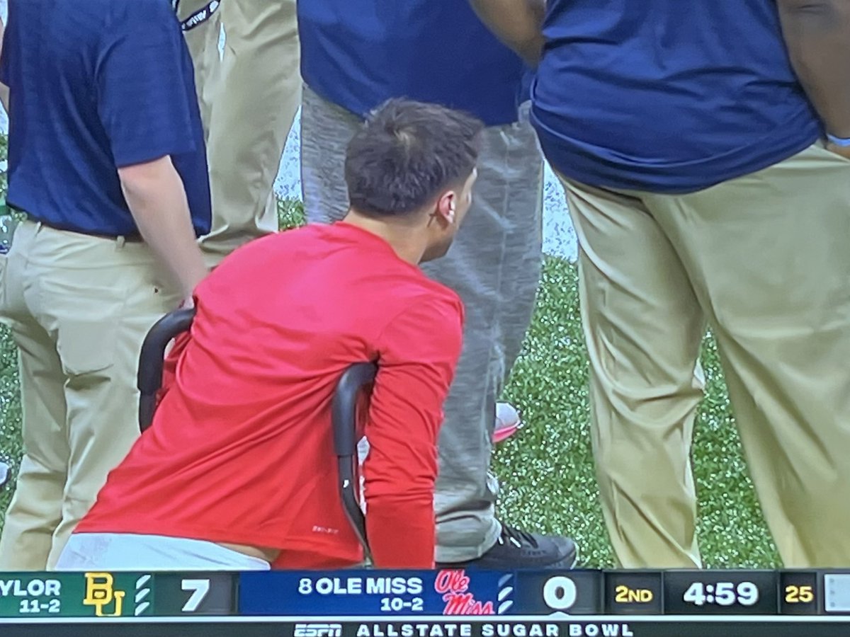 OleMissRewind's tweet photo. thank you, @corral_matt. for everything https://t.co/JIpxBLEr3g