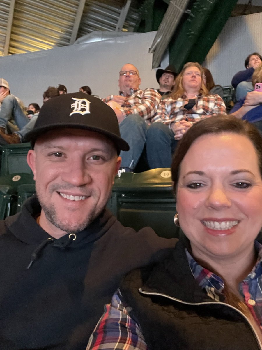 ChiefPrewitt's tweet photo. Having a blast at @pbr #IndyInvitational https://t.co/yfRSMTQ6nB