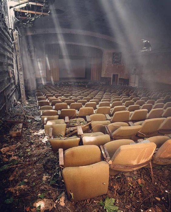 amhaunted's tweet photo. The show must go on https://t.co/RMkIMZz1G9