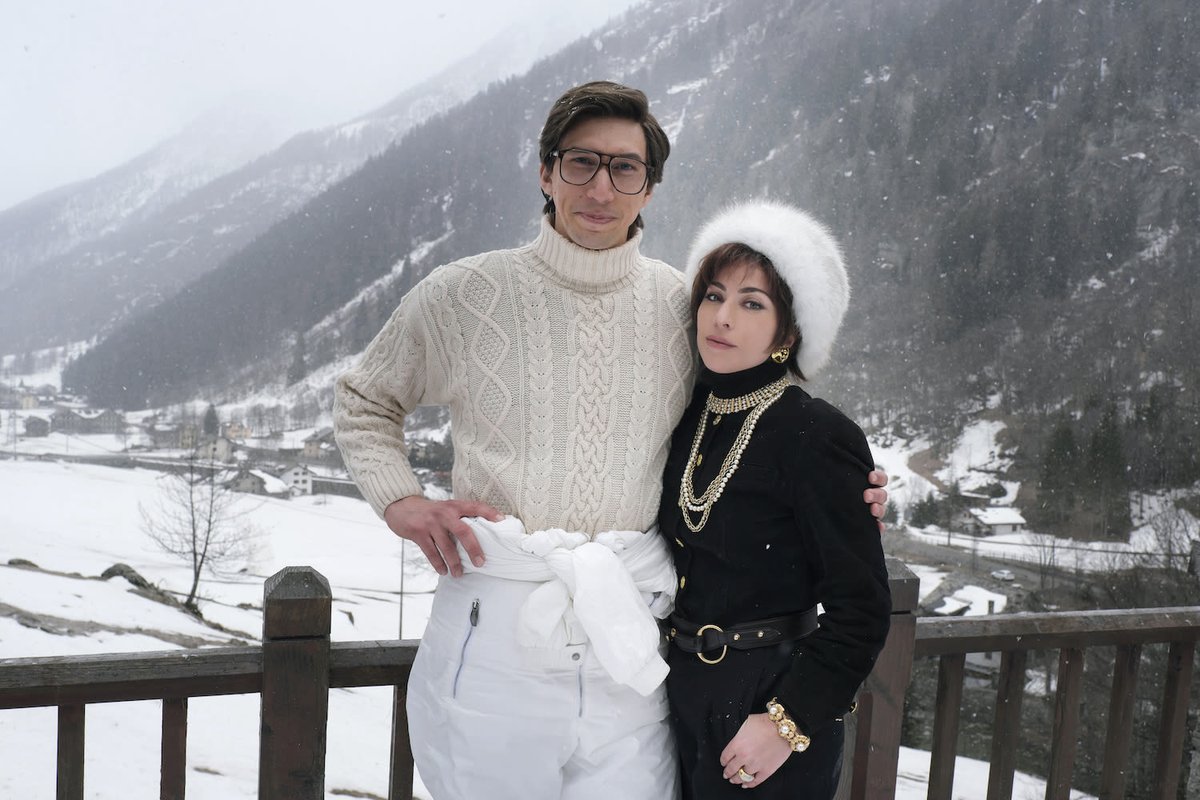 fashionsnap's tweet photo. グッチ一族の争いを描いた映画「ハウス・オブ・グッチ」の日本公開日が1月14日に決定。https://t.co/2QiusDncHw https://t.co/AylzDFaQRV