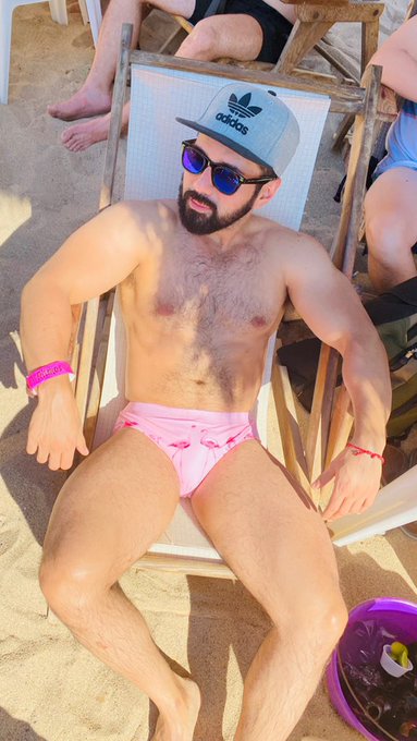 Relaxing in PV https://t.co/bRDuQV0qzq<a href="/tag/tbt"class="tags"><span>#tbt</span></a>