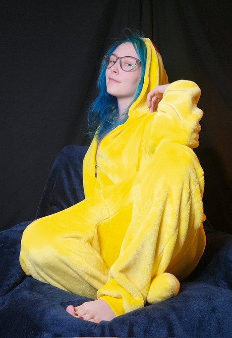 Gangsta gangsta or something idk https://t.co/RjYIEKDBPd<a href="/tag/newprofilepic"class="tags"><span>#newprofilepic</span></a>