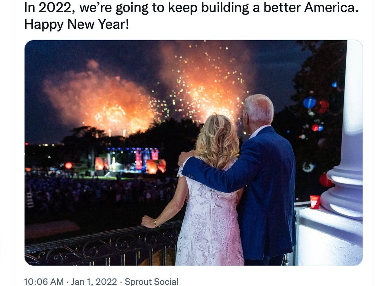 KenLayne's tweet photo. This looks like the end of Mars Attacks. https://t.co/AKXrCKu1pO