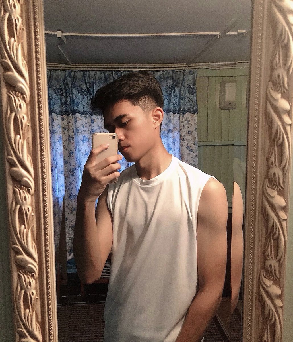 aiden_fuad's tweet photo. 2022 🖤 https://t.co/TF5BMPlGiL