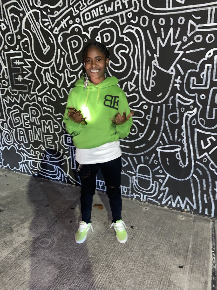 _KiaMonet's tweet photo. can’t be defeated, i got mad sauce 🤩. https://t.co/pf0yLeSE2R