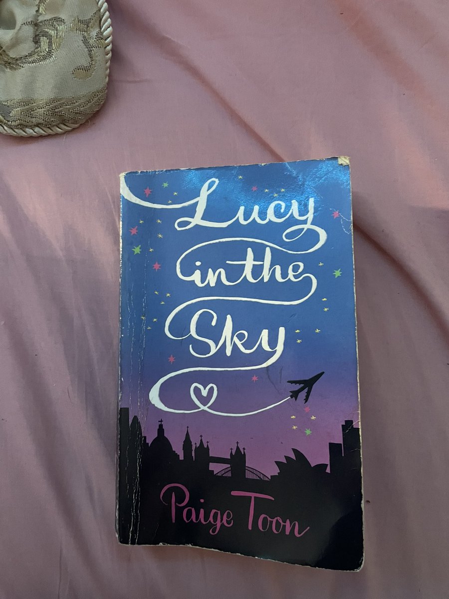 Louise00Jenn's tweet photo. @PaigeToonAuthor just finished Lucy in the sky one of my favourite book since I found it years ago in 2015, I feel so connected to Lucy. I am shocked that no one has tried to make these books into movies because they are so amazing and would make the best movie https://t.co/jkg3JpqbCL