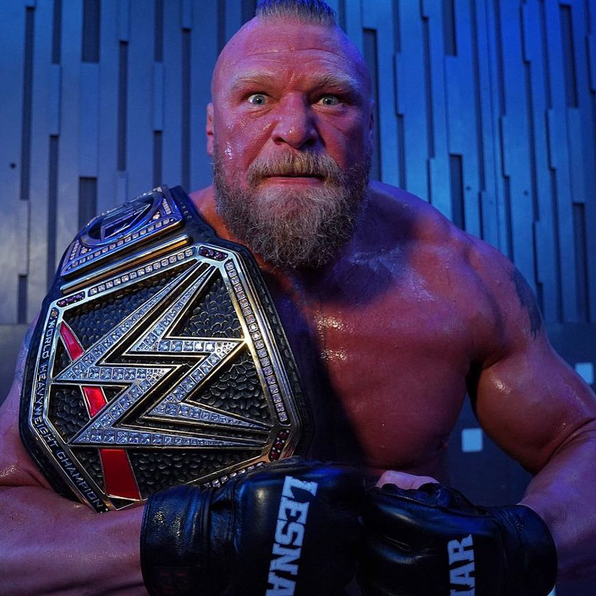 WWEonFOX's tweet photo. 6x WWE Champ.

📸: @WWE https://t.co/BDWQOWlpoY
