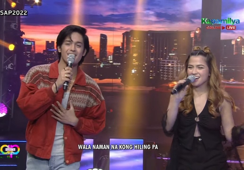 dispatchniKD's tweet photo. Pahingi ng oxygen tank @kdestrada_ at @alexailacad!!!! Di ako makahinga sa kilig shutaaaa!!!!

KDLEX ASAPHomecoming https://t.co/Ns6pEBJHNY