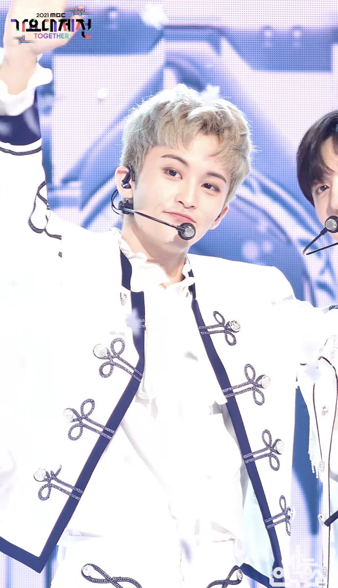 trademarkeu's tweet photo. #timeMARK Snow Prince Streaming Chain!

Random Giveaway~
I’ll be giving ice cream/beverage randomly for 2 markfs who stream the fancam☺️

https://t.co/PwHZs3aCHT

Rt, Like reply with your proof! Tag your friends💙

#MARK #NCT마크 #findingMarkfs #마크직캠짱 !! https://t.co/oShzFhcyJj