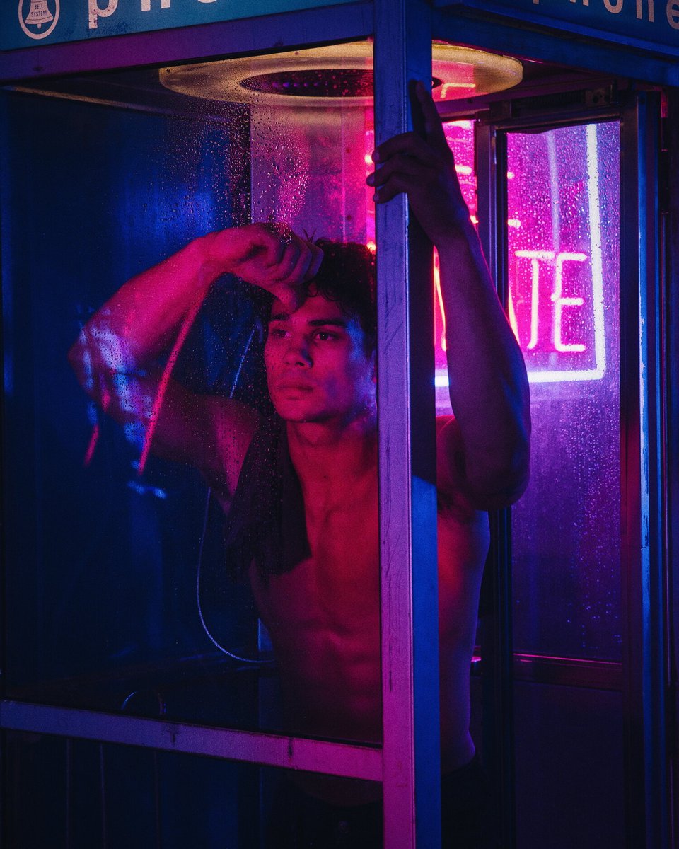 TwizzlerSnake's tweet photo. #SeductiveSunday https://t.co/24wamh1yQ1