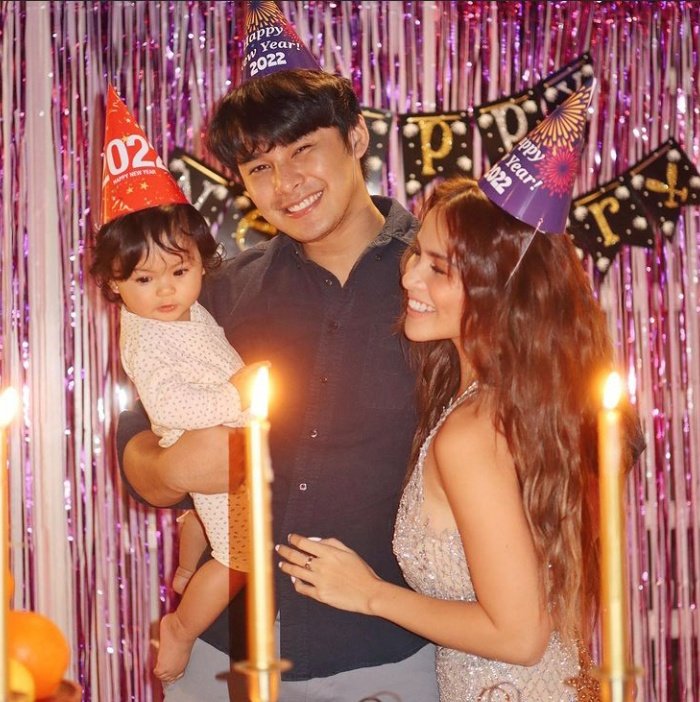 hertalesss's tweet image. happy new year mclisse and felize! cheers to more years with u together! 🥂✨

@ElisseJoson @MccoydDeleon |
#McLisse #Felize