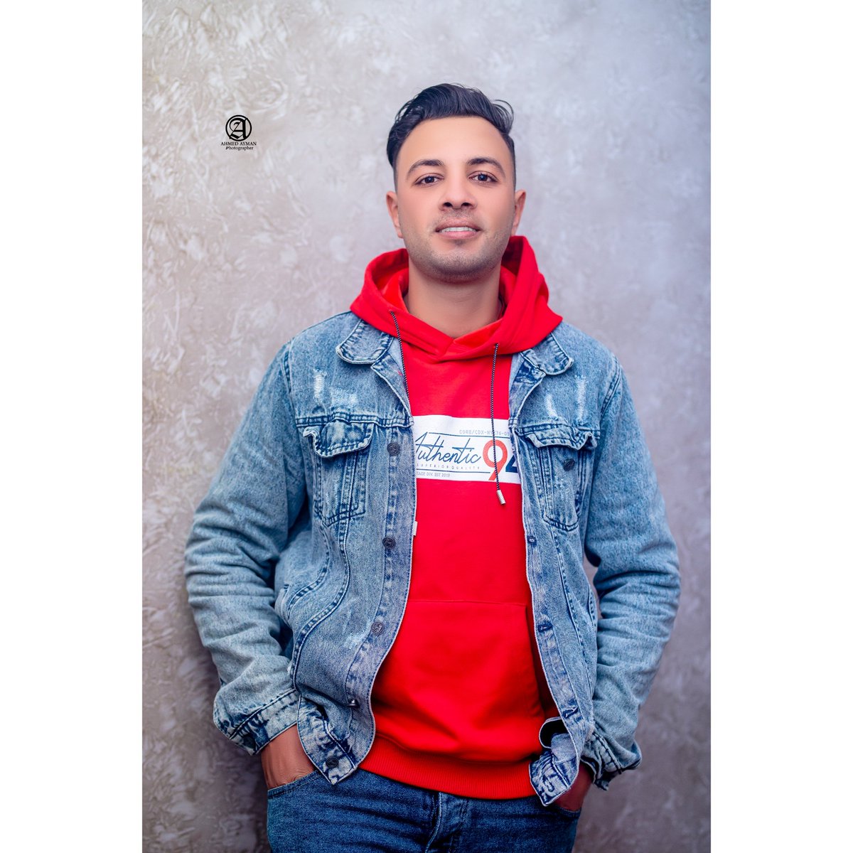 الوش معضم بس العز في الجيب.. 🖤