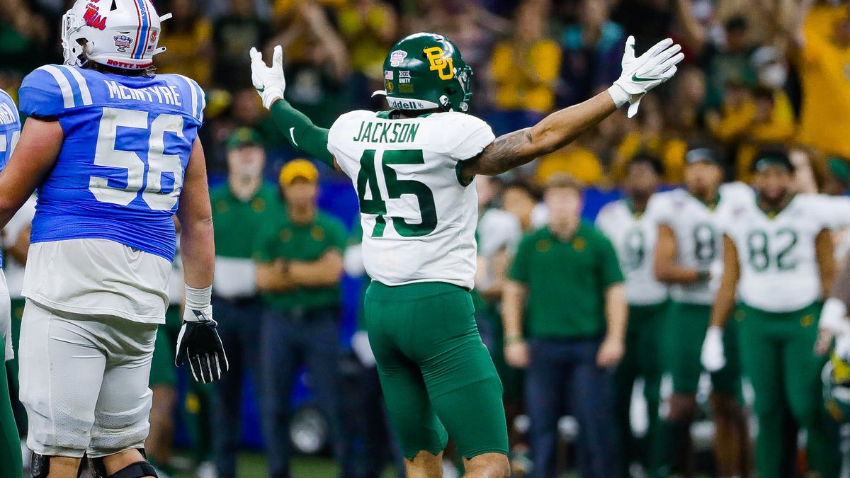 BUFootball's tweet photo. The last ride was a sweet one 💯

#SicEm | #BUncommon https://t.co/psM7NY98mp