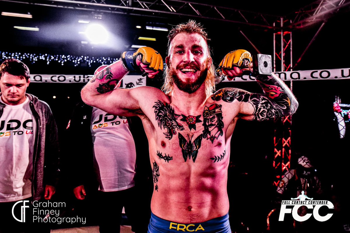 JDCmma_'s tweet photo. No resolution, no new me. Just the same as before, hard work and belief. 2022, just watch 💪🏼 #TeamJDC
.
.
.

 #mma #bjj #brazilianjiujitsu #mixedmartialarts #ufc #boxing #kickboxing #crossfit #wod #wodoftheday #hwpo #mullet #australia #england #liverpool #scouser #taekwondo https://t.co/81wCKwVFy3