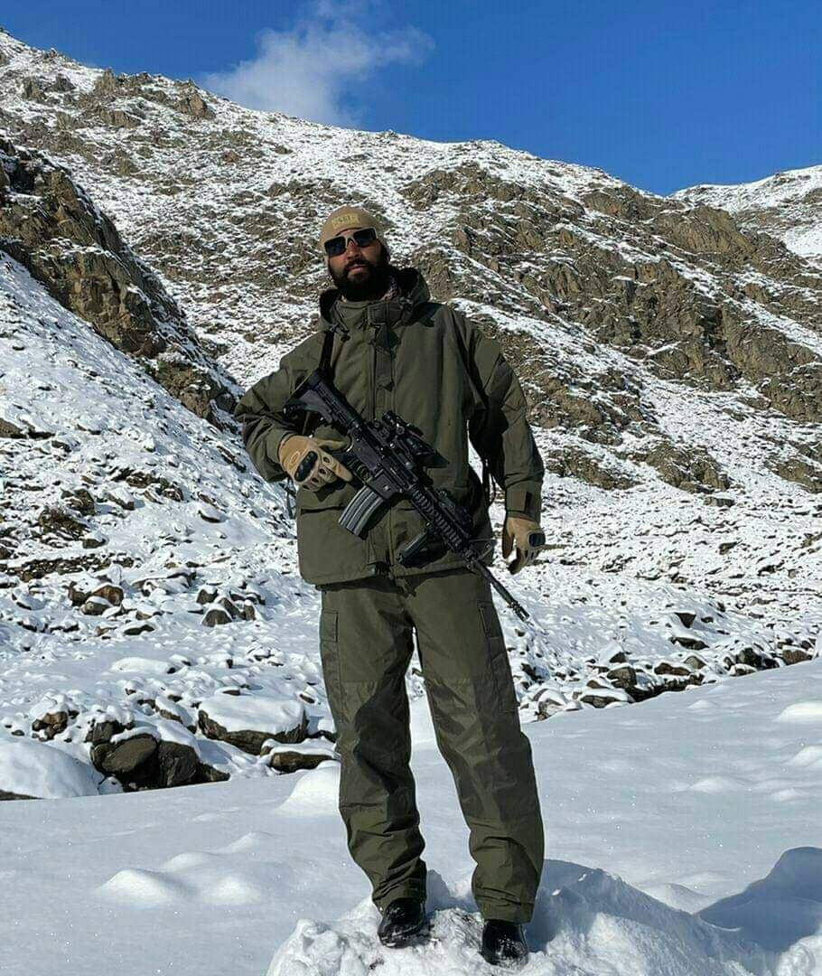 MirzaRaofi's tweet photo. قوماندان حسیب قوای مرکز 
ده دیدارت جانم خار چشم دشمن به امید پیروزی های تان انشاءالله https://t.co/e947dpFREP